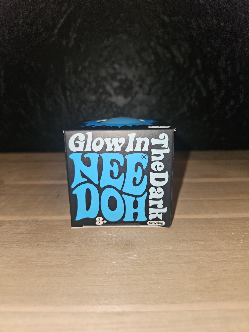BLUE NeeDoh Glow in the Dark Glob✨💙